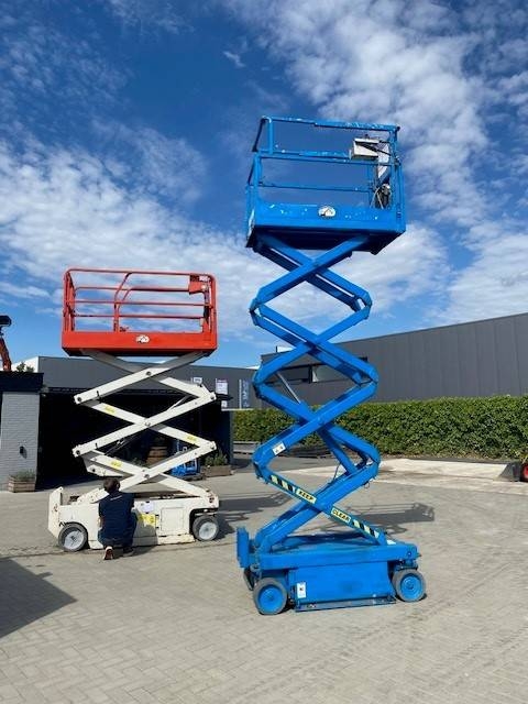 SkyJack SJ III 3219
