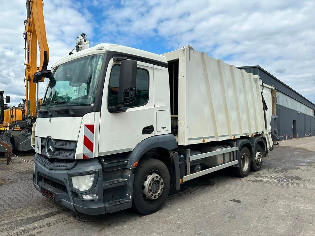 Mercedes-Benz Antos 2633