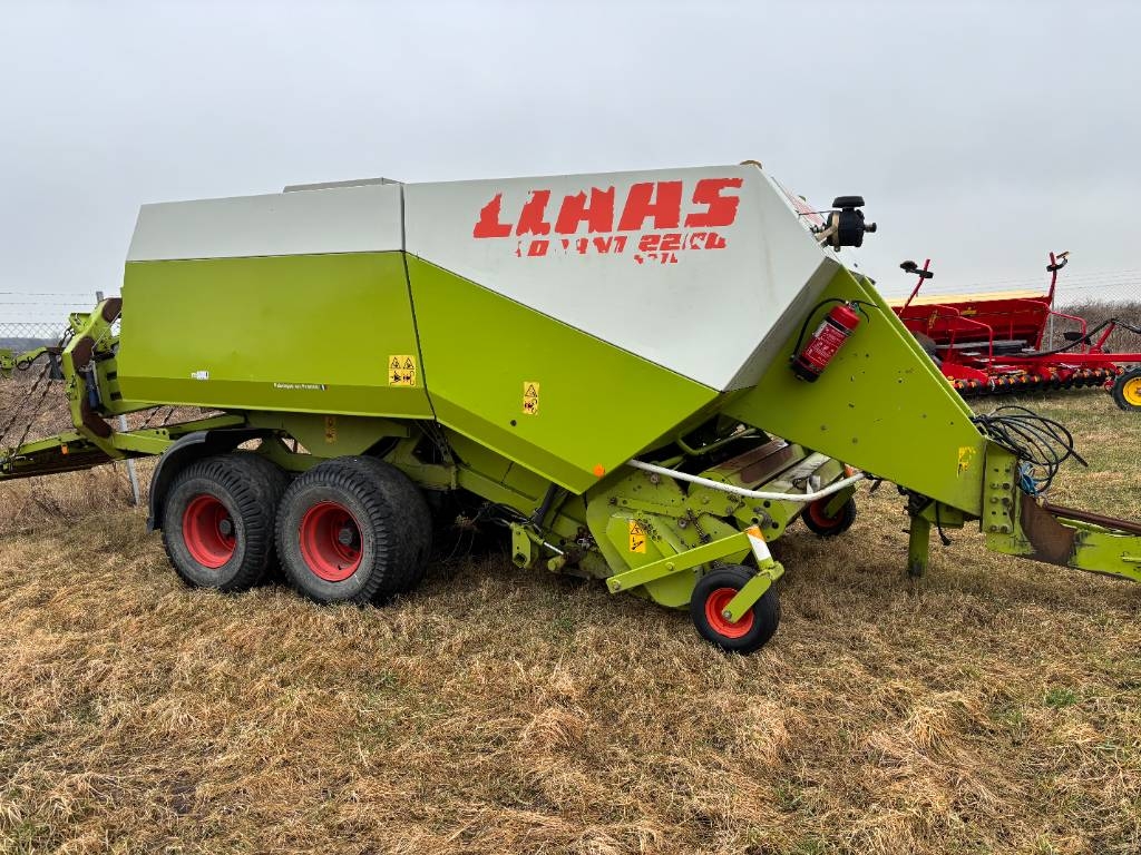 CLAAS Quadrant 2200