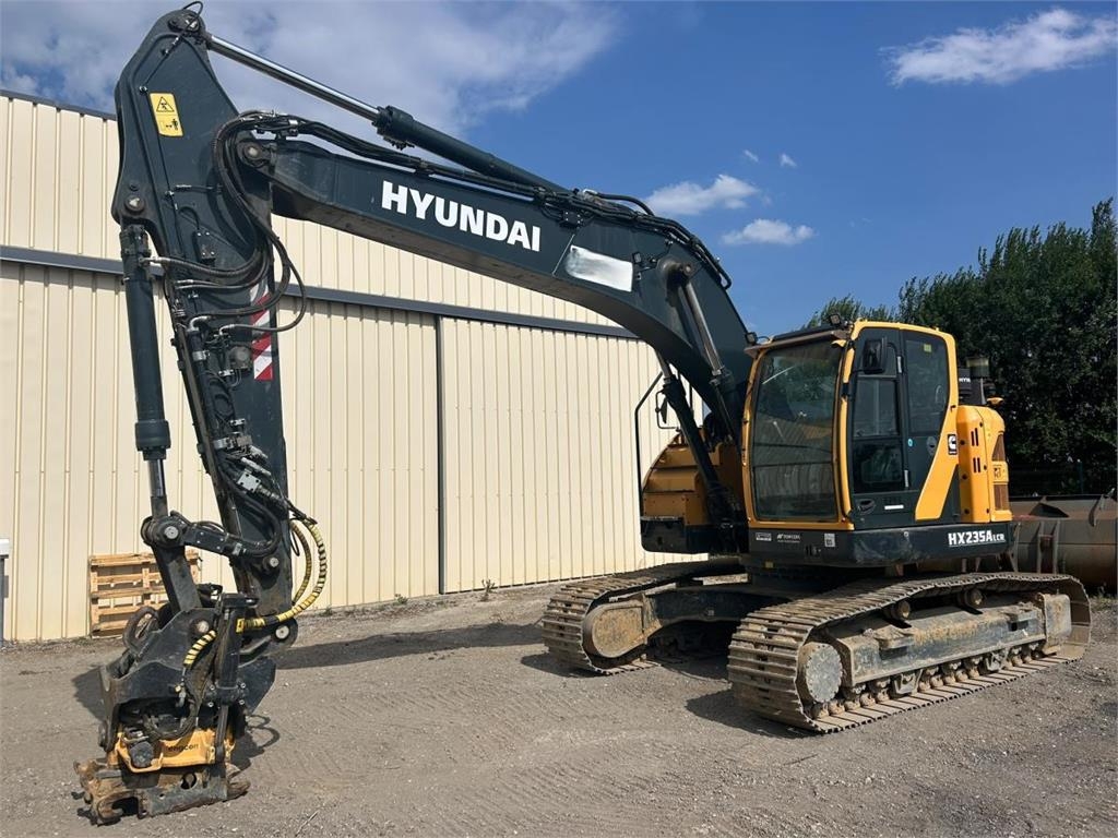 Hyundai HX235A LCR