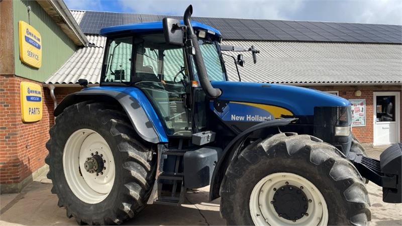 New Holland TM175 Affjedret foraksel