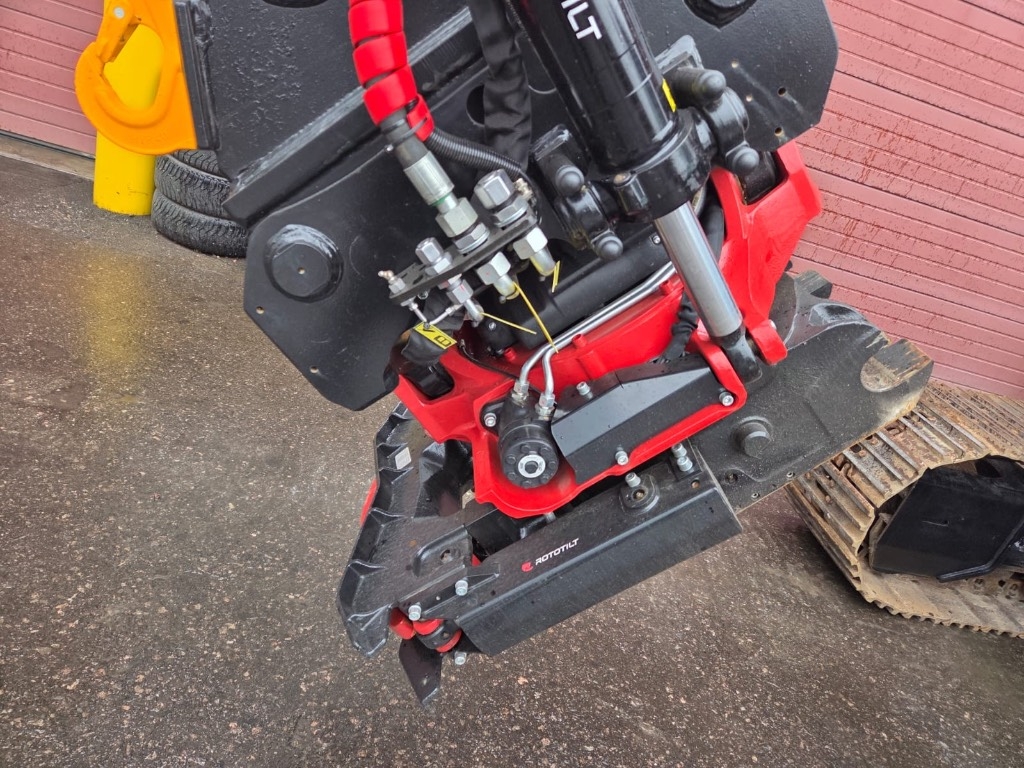 Hitachi ZX 225 USR LC-7 / Rotator, Novatron 3D, Ym! kuva 9