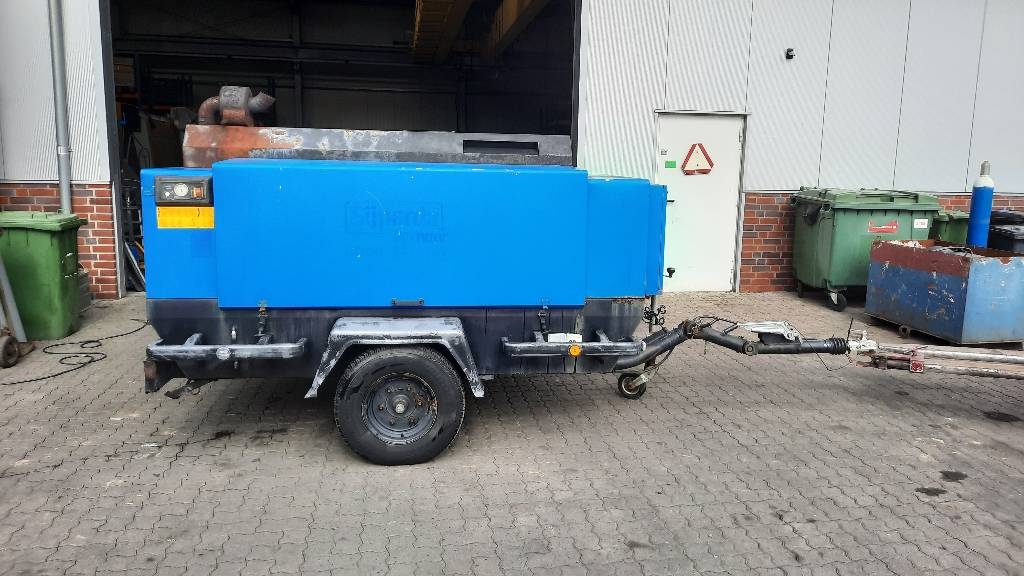 Compresseur Atlas Copco XAHS 186 DD — occasion 2012, 809 h