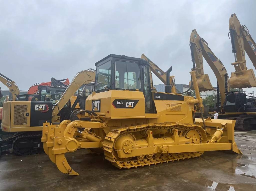 Bulldozer Caterpillar D 6 G — occasion 2024, 600 h