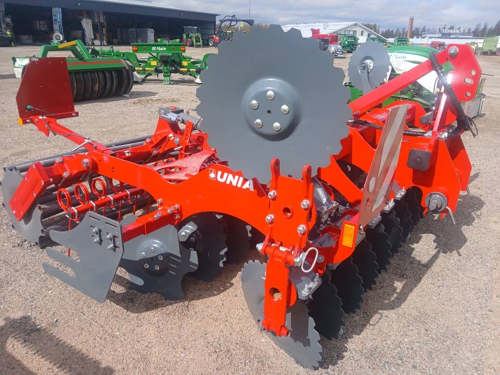 Unia Ares XL 300