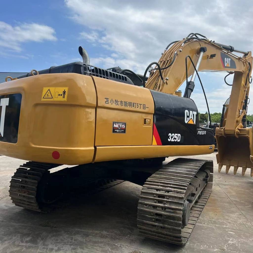 Pelle sur chenilles Caterpillar 325D2 — occasion 2024, 1 000 h
