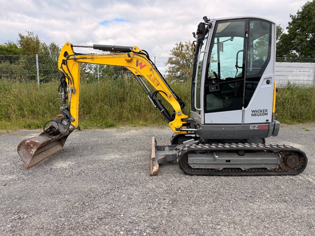 Pelle sur chenilles Wacker Neuson EZ26 — occasion 2023, 875 h