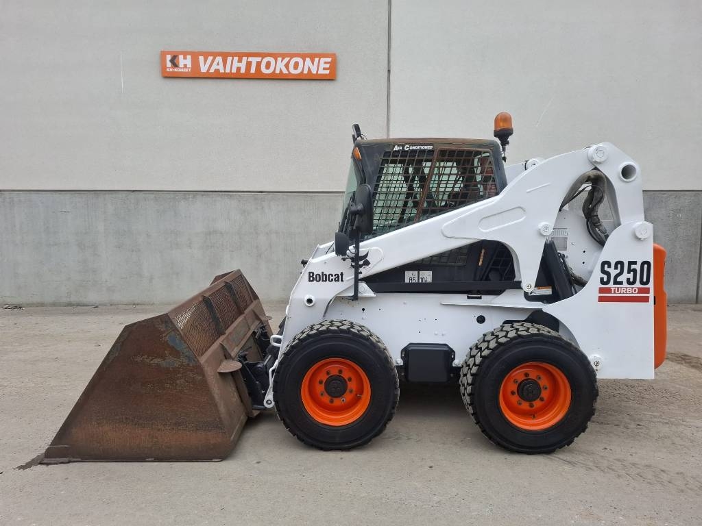 Bobcat S 250