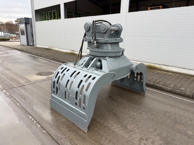 Liebherr R 924 C/ 2200 KG