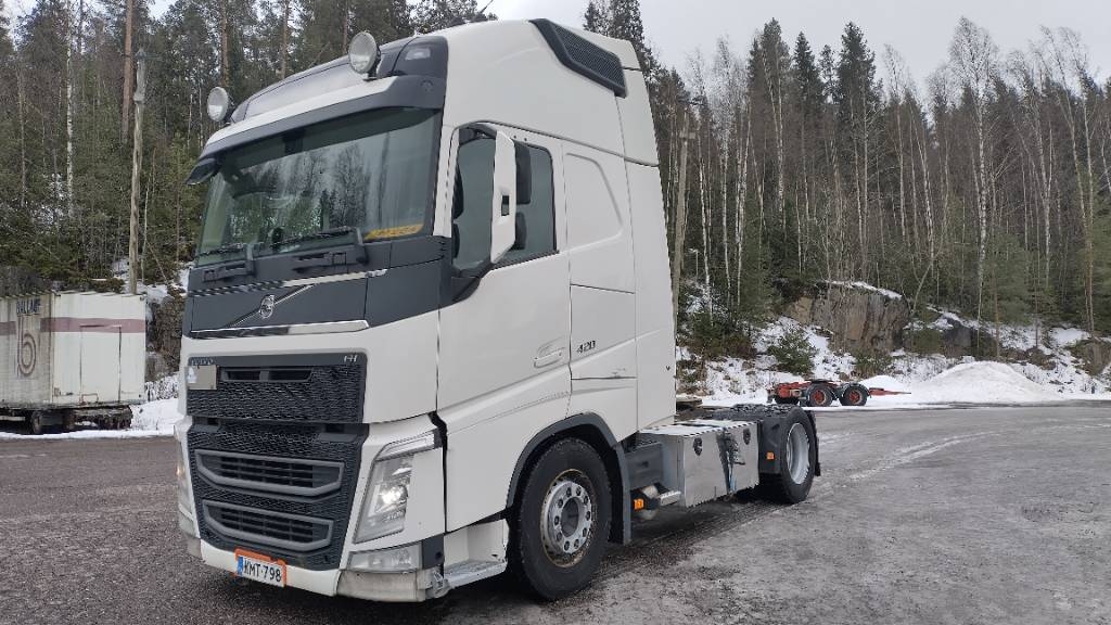 Volvo FH13 4x2 megaveturi,Euro6
