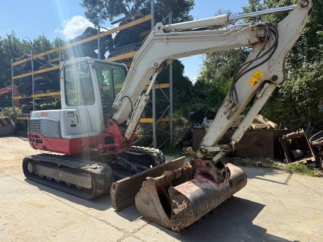 Takeuchi TB 250