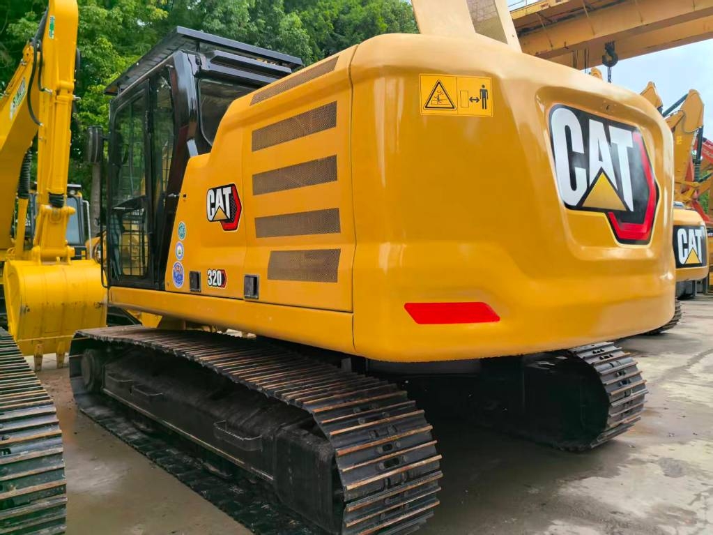 Pelle sur chenilles Caterpillar 320 — occasion 2020, 1 000 h