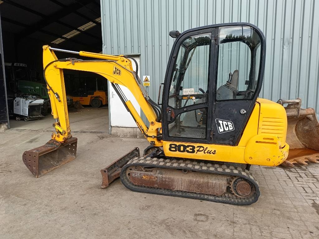 Mini-pelle JCB 803 Plus 3 ton MARGE — occasion 2000, 11 377 h
