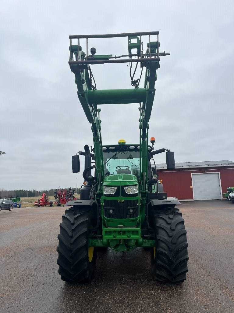 John Deere 6215 R AutoPower