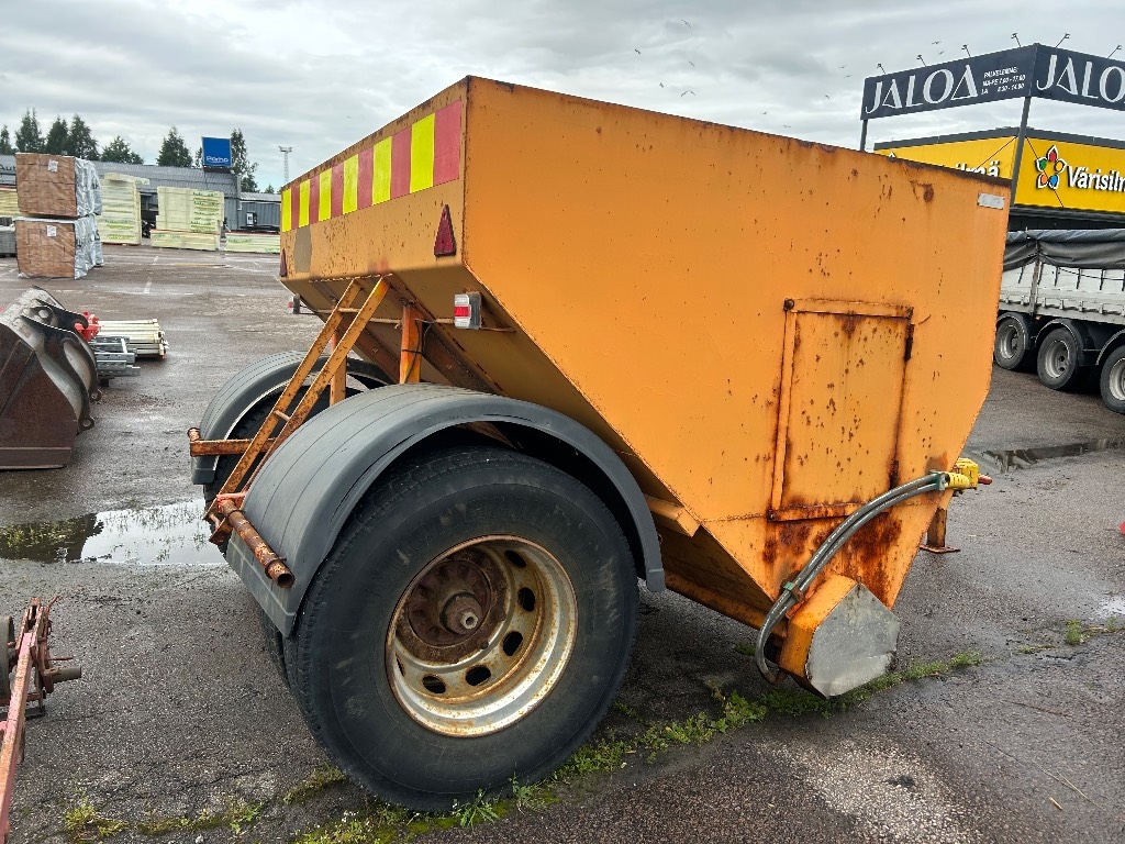 Pameco J7 hiekoitinvaunu