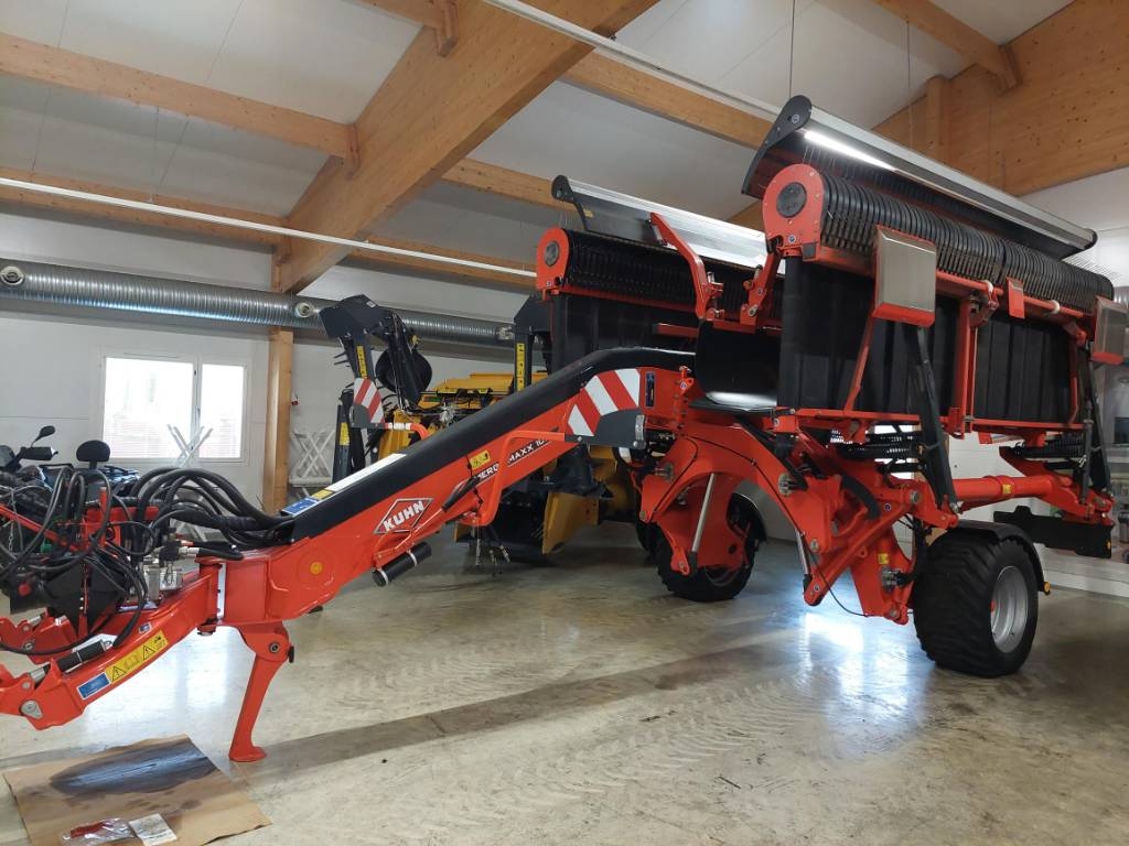 Kuhn Merge Maxx 1090
