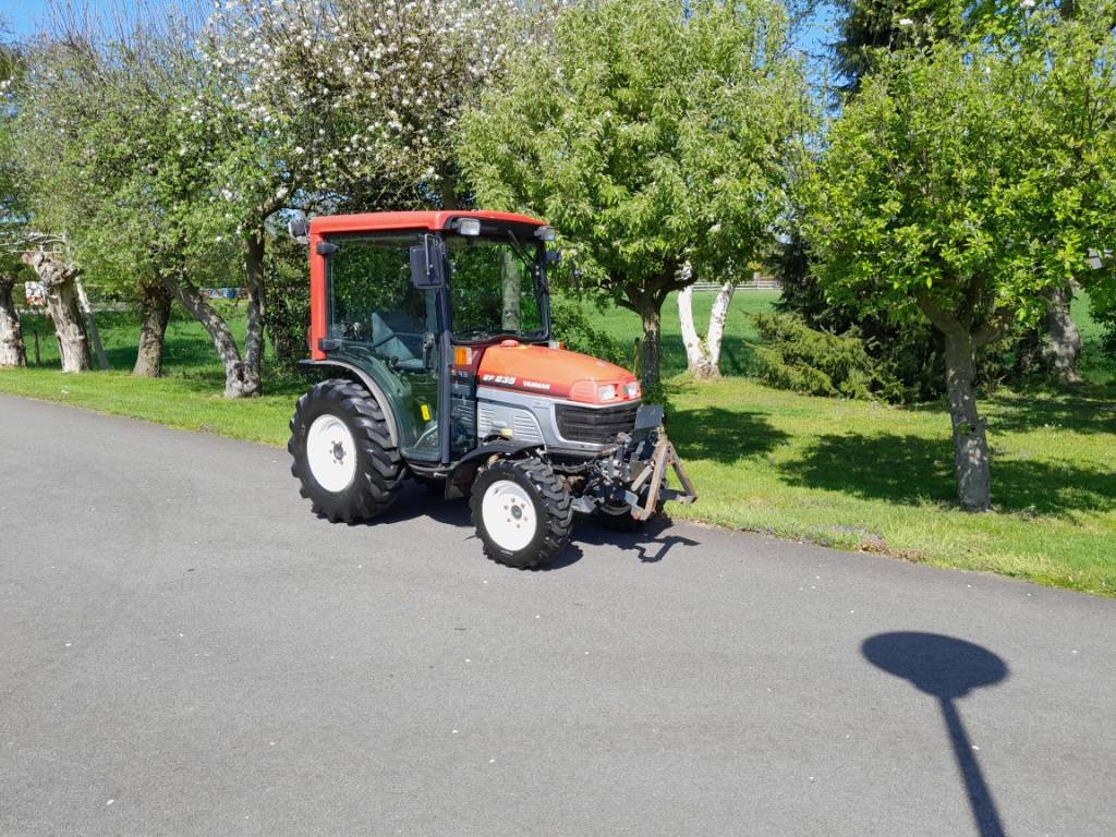 Yanmar EF 235 HST midi/minitrekker NL-kenteken