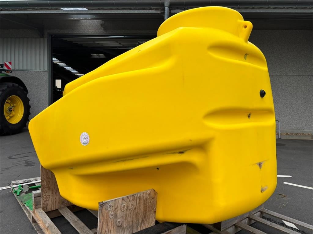 John Deere R962