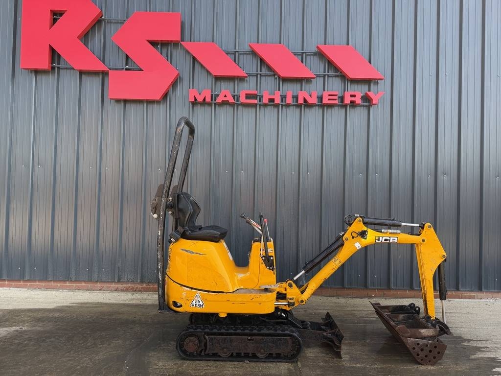 JCB 8008 CTS Micro Excavator with 3 Buckets