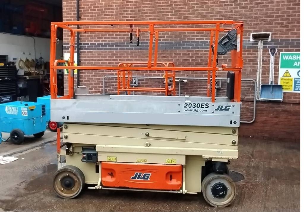 JLG 2030 ES