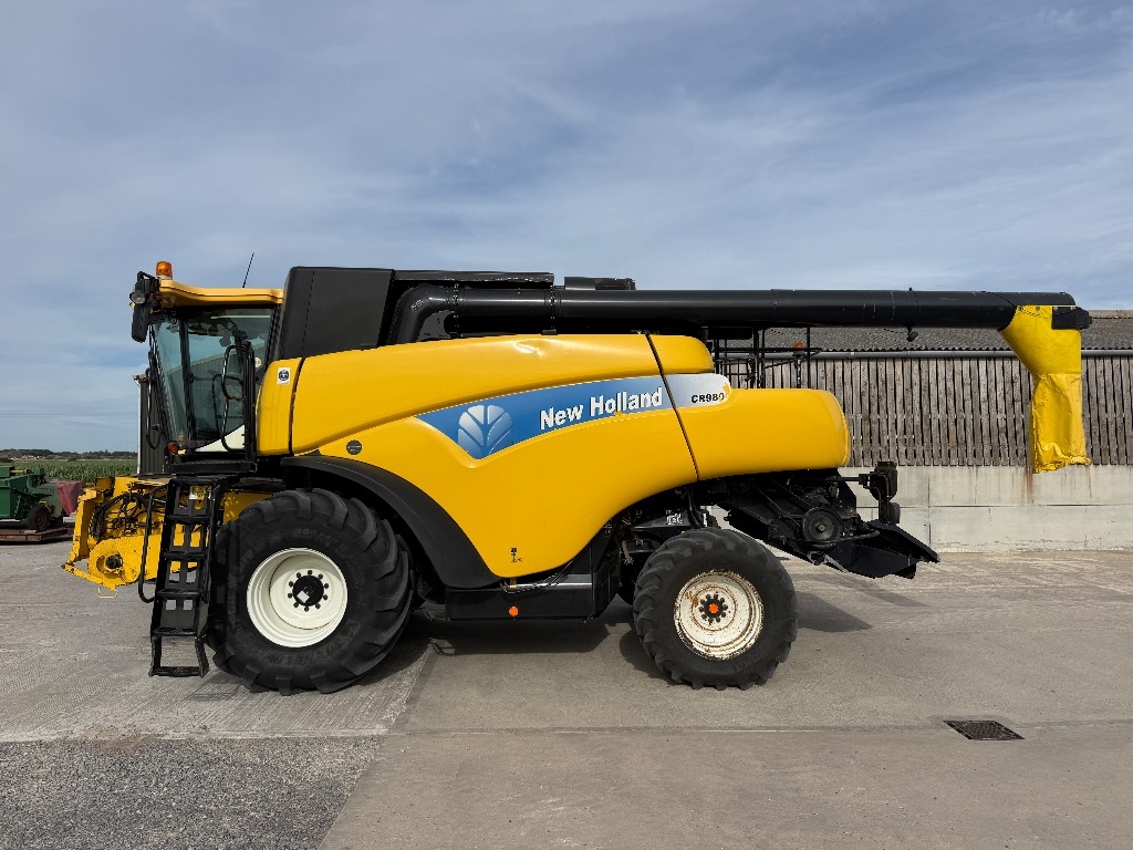 New Holland CR 980