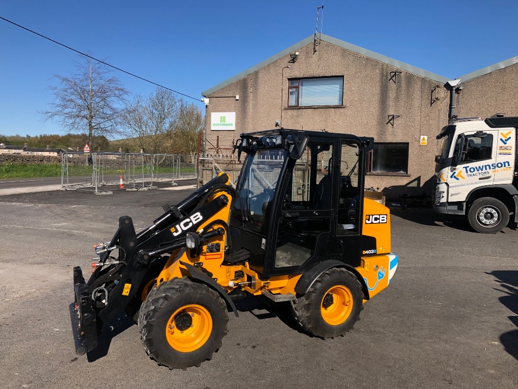 JCB 403 E