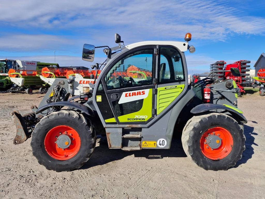 CLAAS Scorpion 7050 Varipower Plus