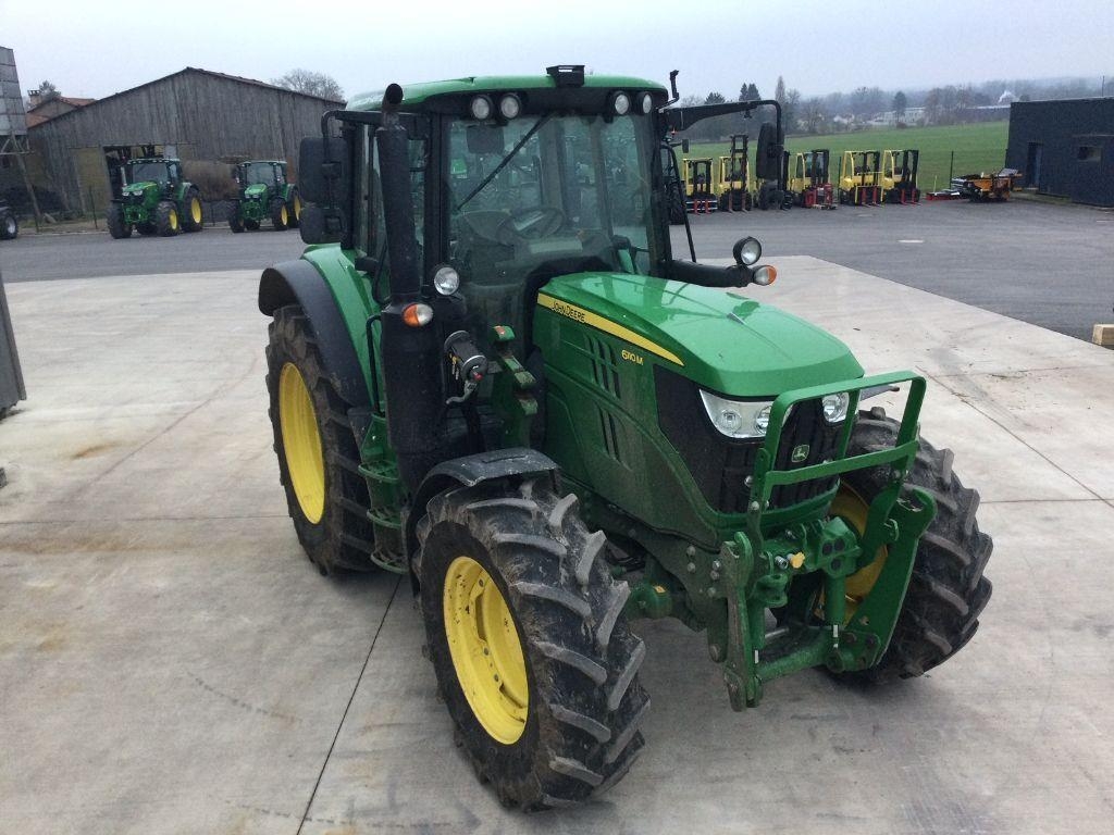 John Deere 6110M