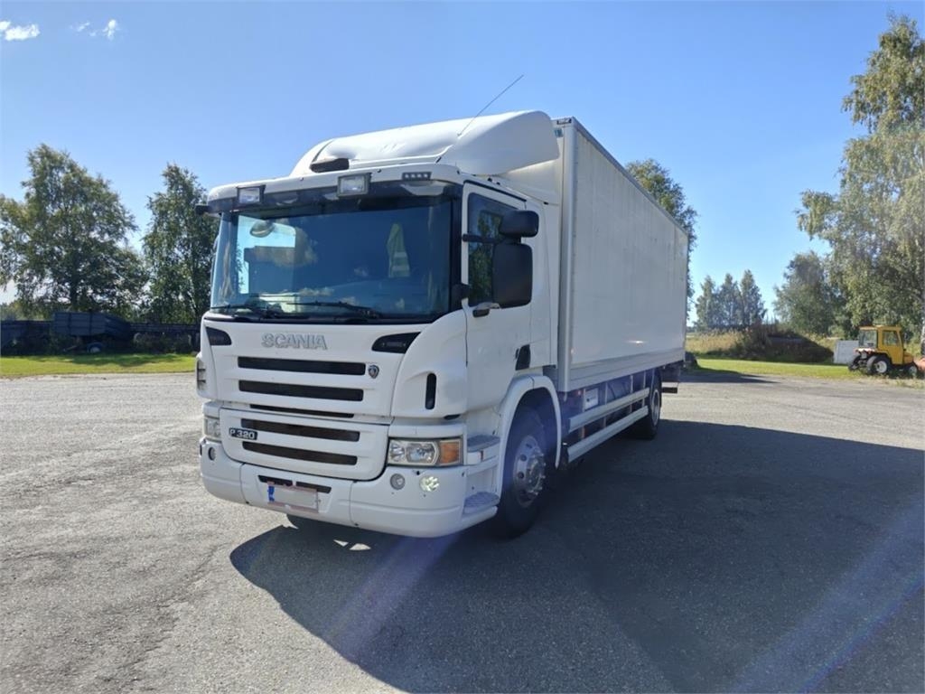 Camion fourgon Scania P320 — occasion 2011