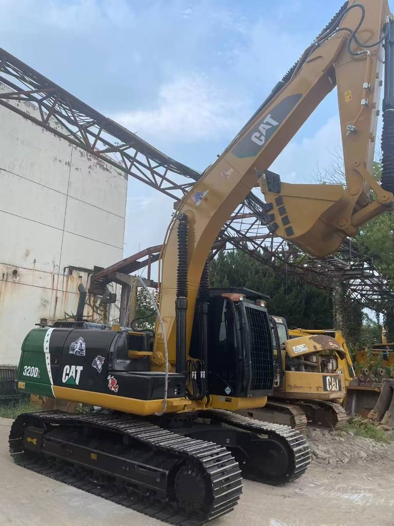 CAT CAT320D2