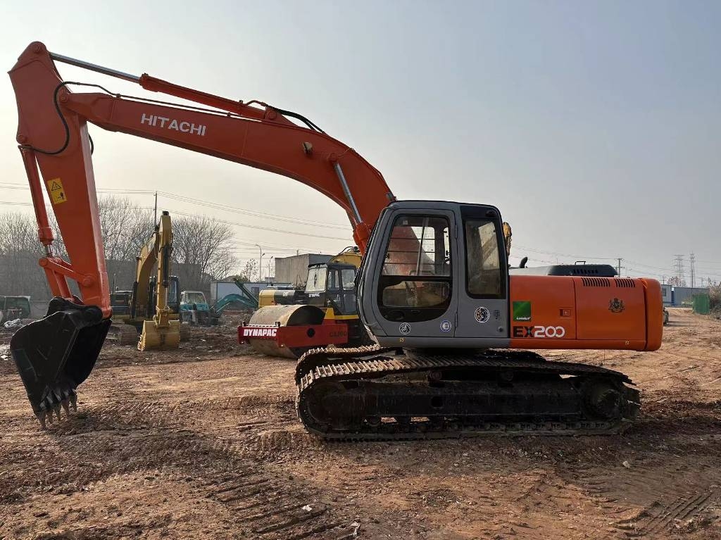 Hitachi EX200