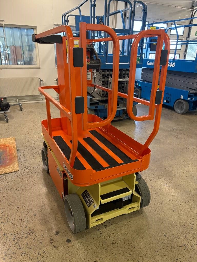 JLG 1230 ES