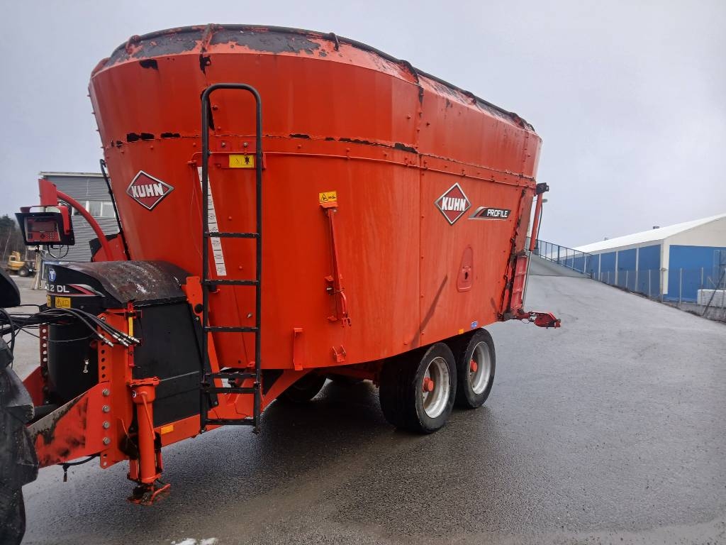 Kuhn Profil 30.2Dl Pystyruuvivaunu