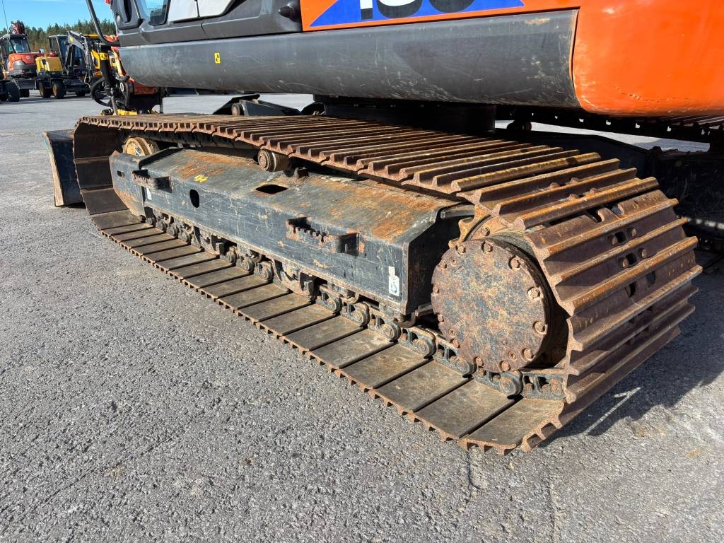 Hitachi ZX 130-6 / Engcon, Мастило, Нагрівач kuva 18