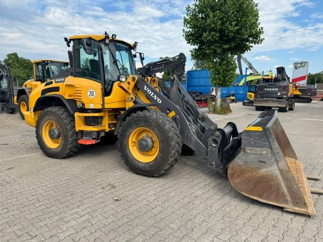 Chargeuse sur pneus Volvo L 50 H — occasion 2023, 547 h