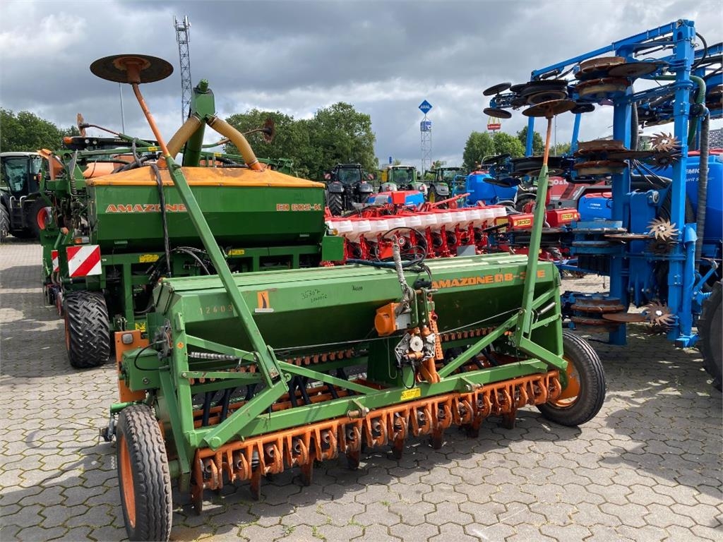 Amazone D8-30E