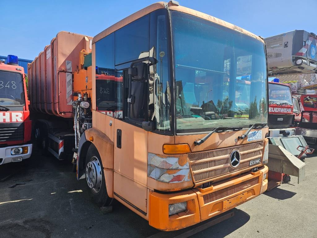 Mercedes-Benz Econic 2628
