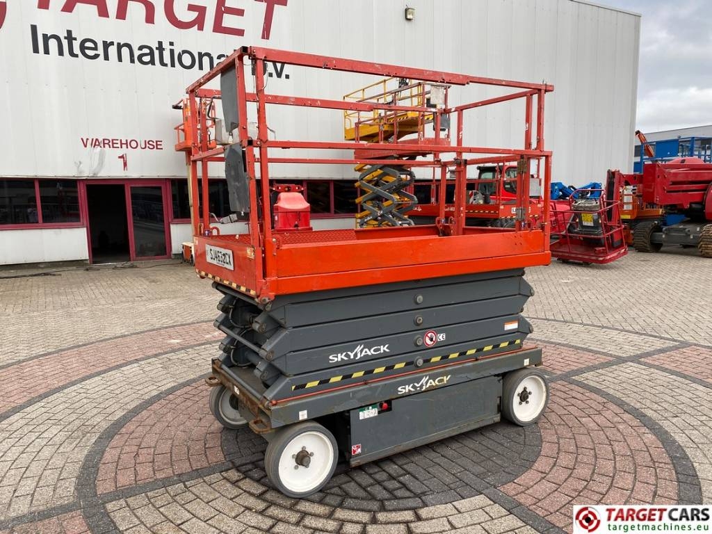 SkyJack SJIII-4632 Electric 4632 Scissor Work Lift 1170cm