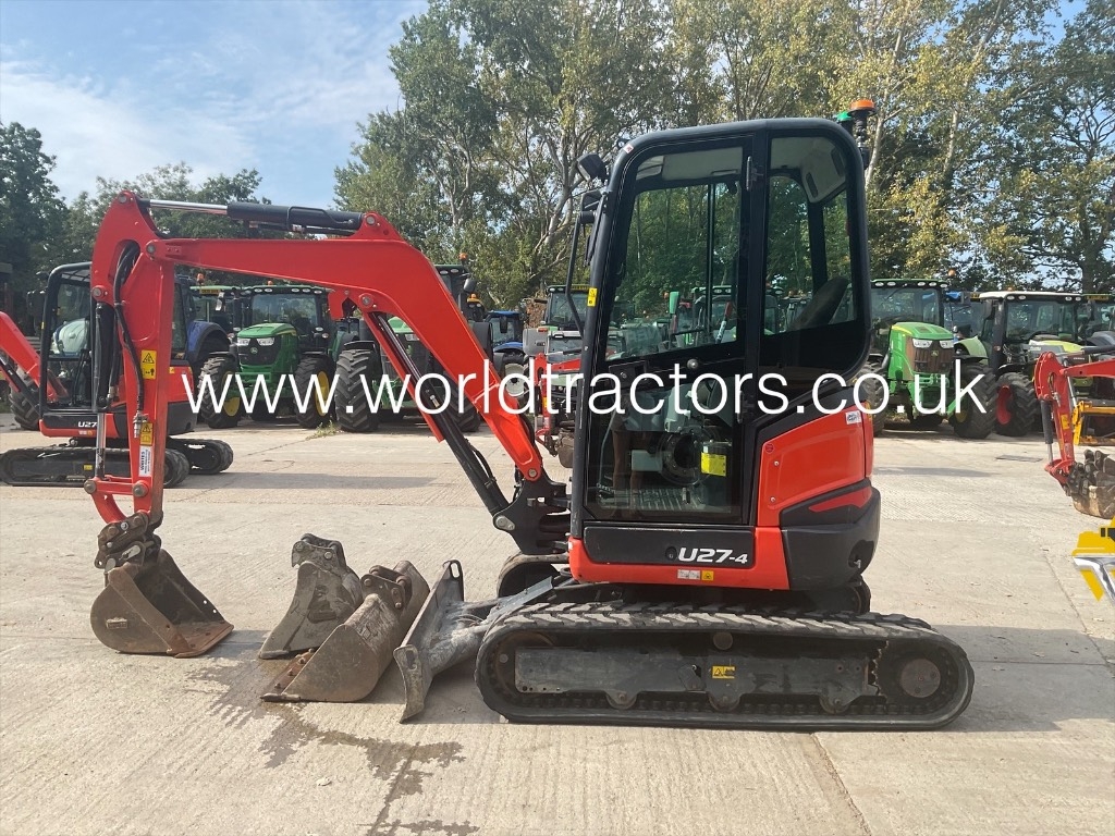 Kubota U 27-4