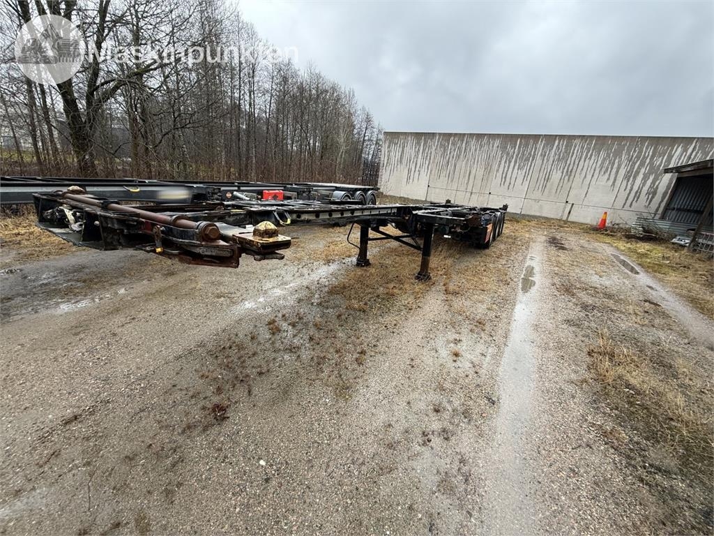 Semi-remorque porte-conteneur Krone Containertrailer — occasion 2015
