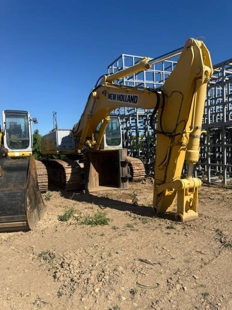 New Holland E 485 LC