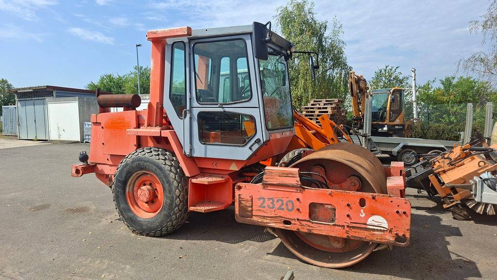 Rouleau monocylindre Hamm 2320D — occasion 2006, 6 900 h