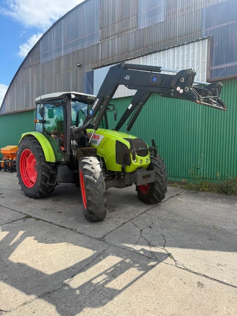 CLAAS Axos 340