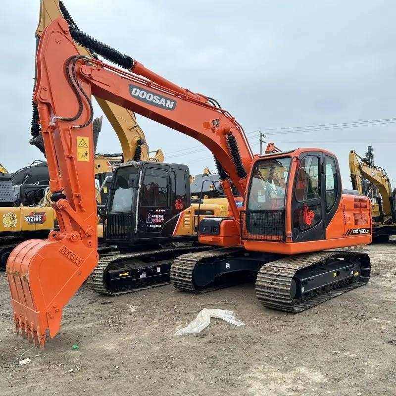 Pelle sur chenilles Doosan Dx 150 — occasion 2024, 968 h