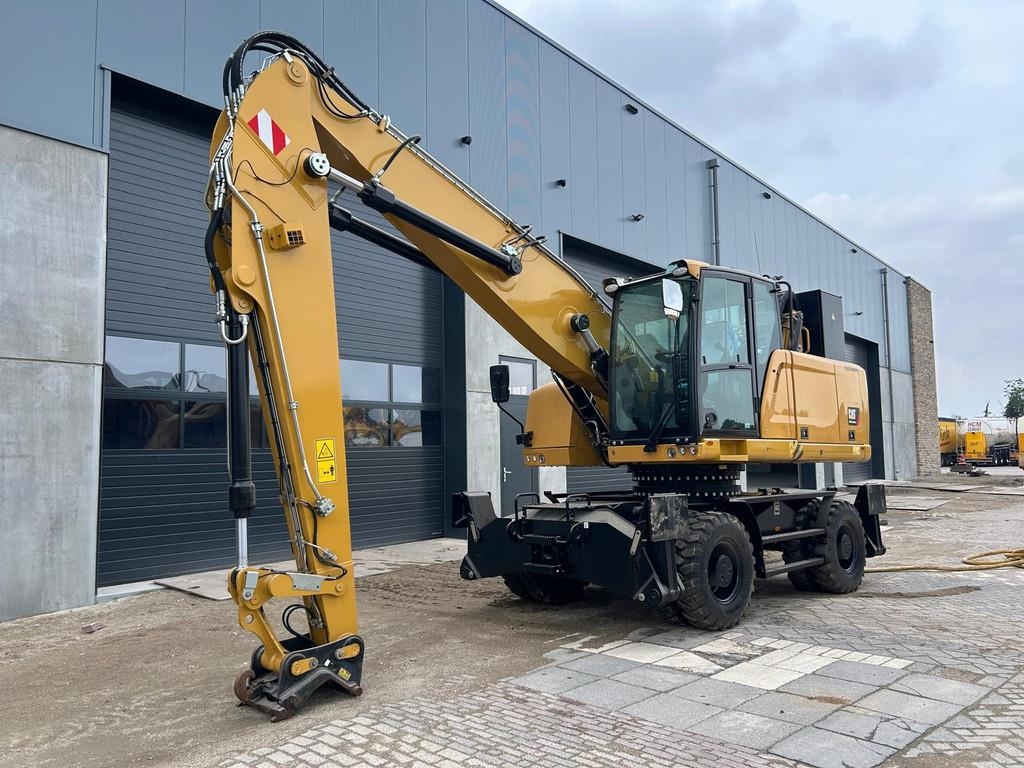 CAT MH22