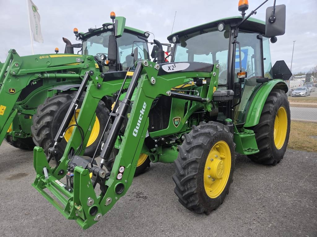 John Deere 5058E
