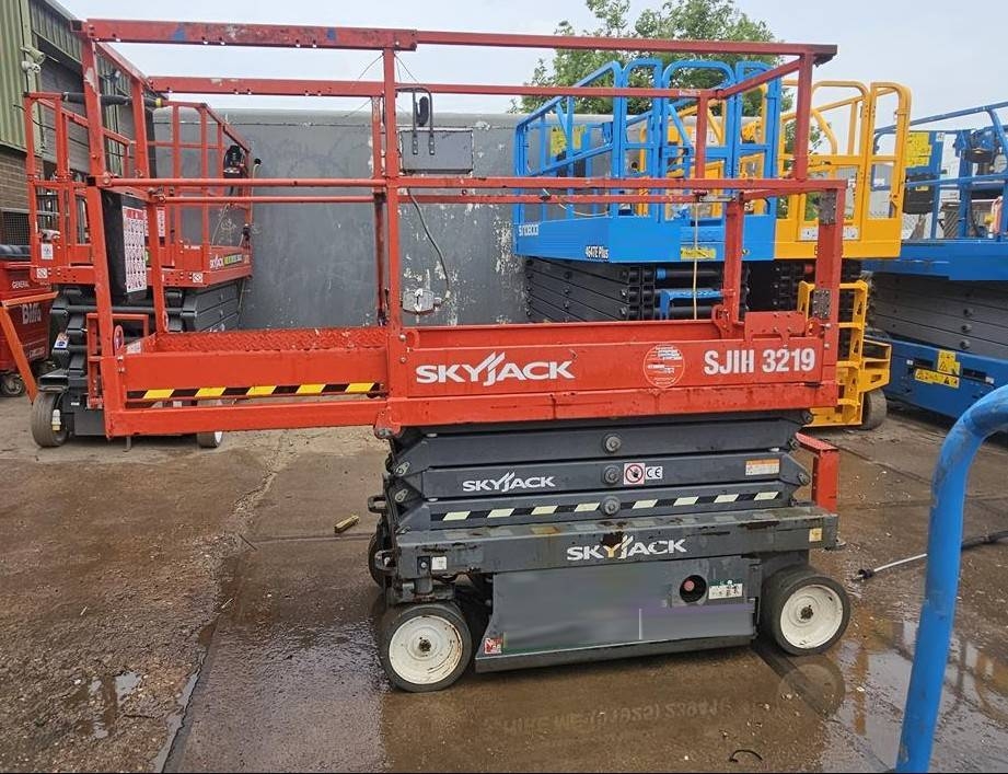 SkyJack SJ 3219