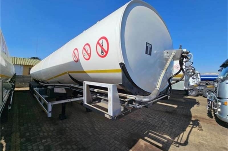 GRW TRIDEM FUEL TANKER