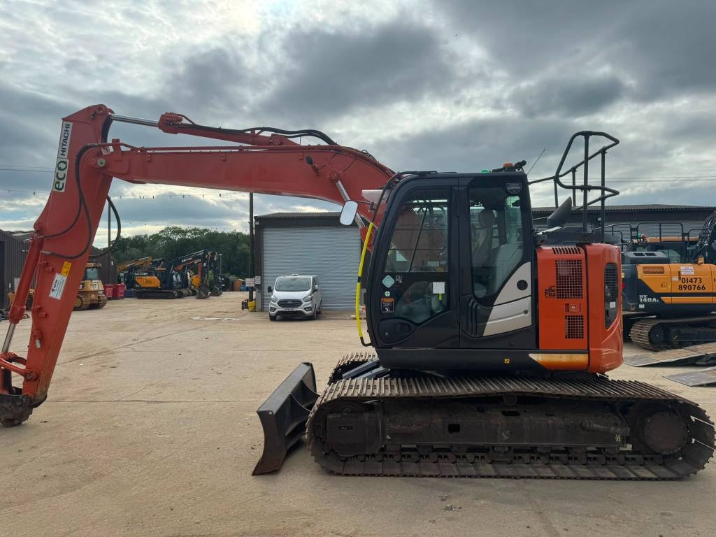 Hitachi ZX 135 US BL-6