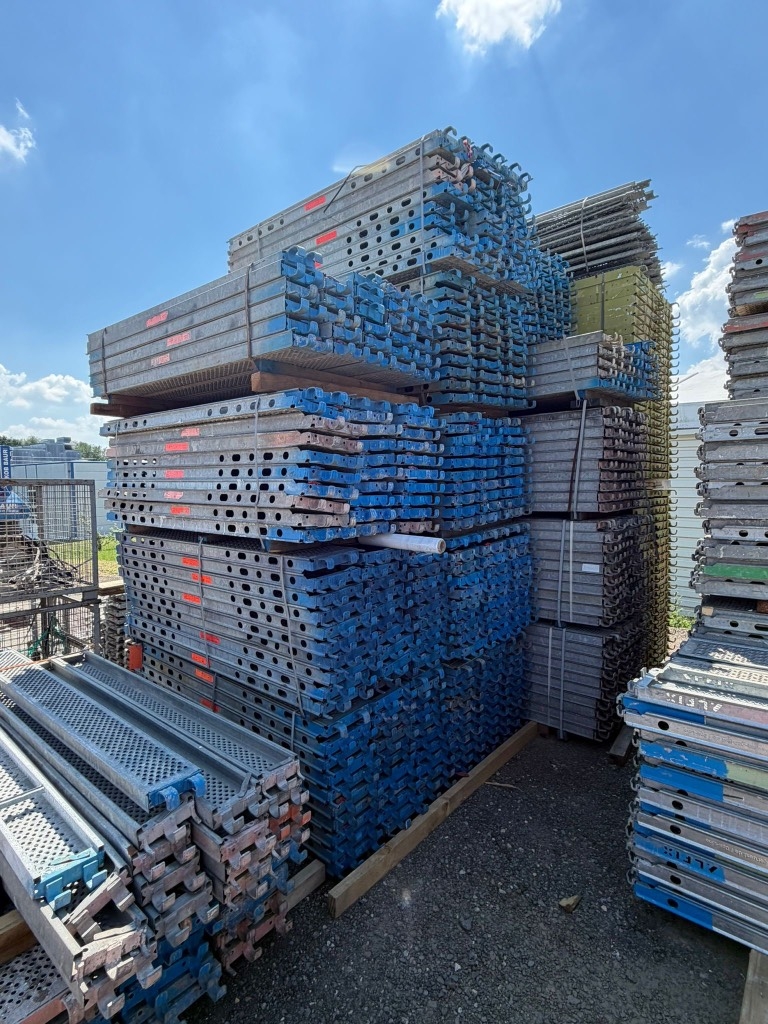 Échafaudage 70% Rabatt! Layher Allround Rohr-Auflage Gebraucht — occasion